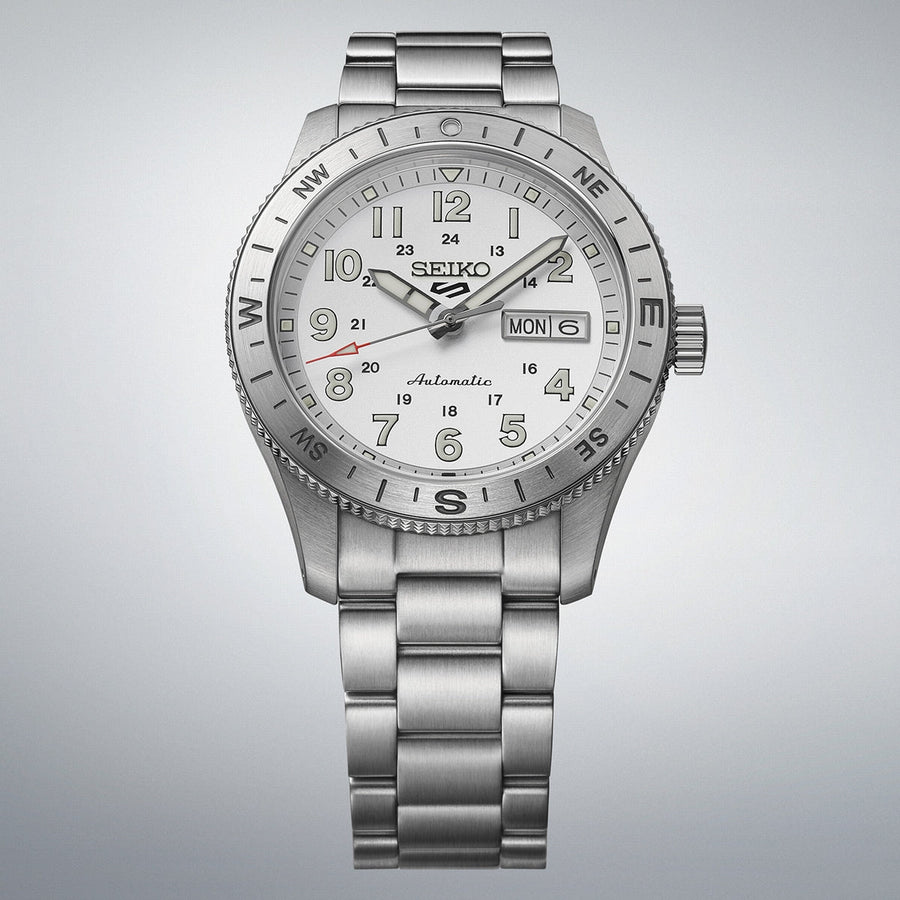 seiko 5 sports field in white ensign