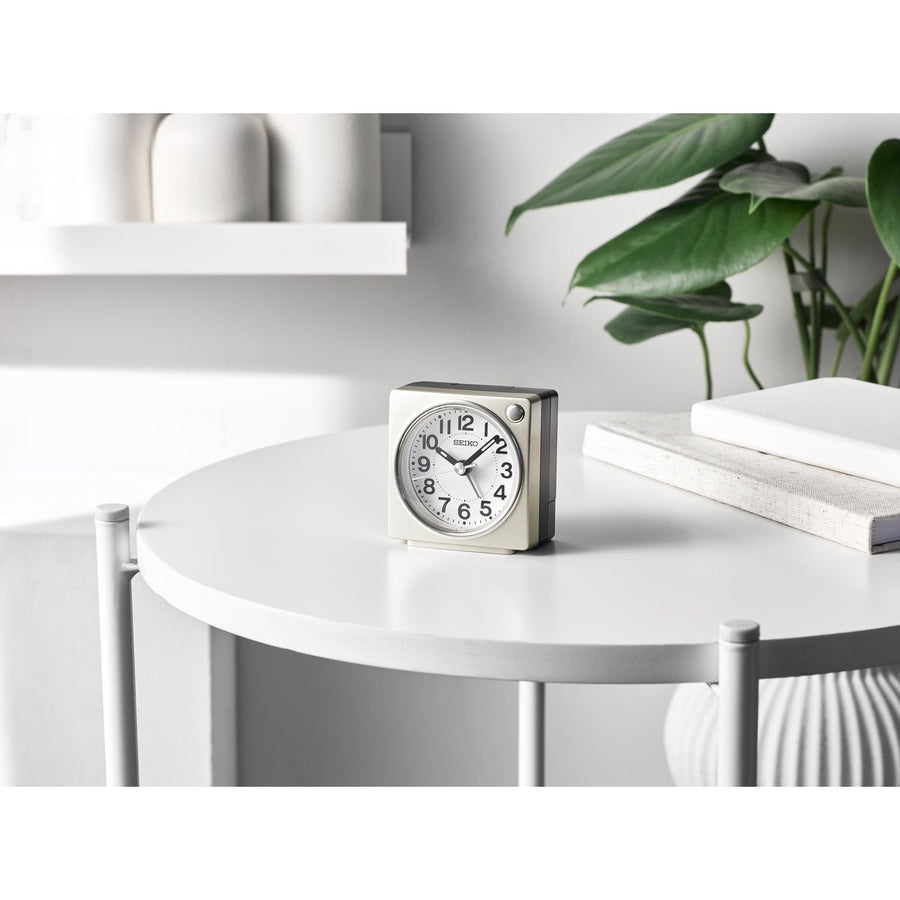 seiko quartz gold beep bedside alarm clock
